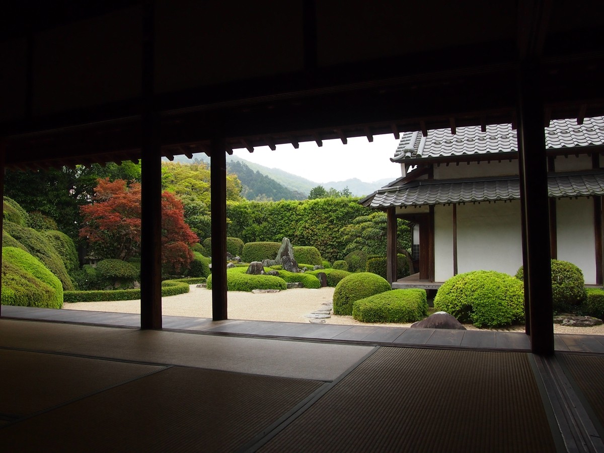 Raikyuji Temple in Okayama,  Awarded 1 Star in Michelin Green Guide Japan!